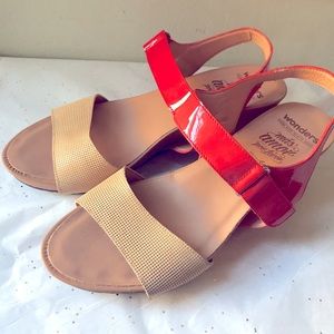 Wonders wedege / platform sandals made in Spain